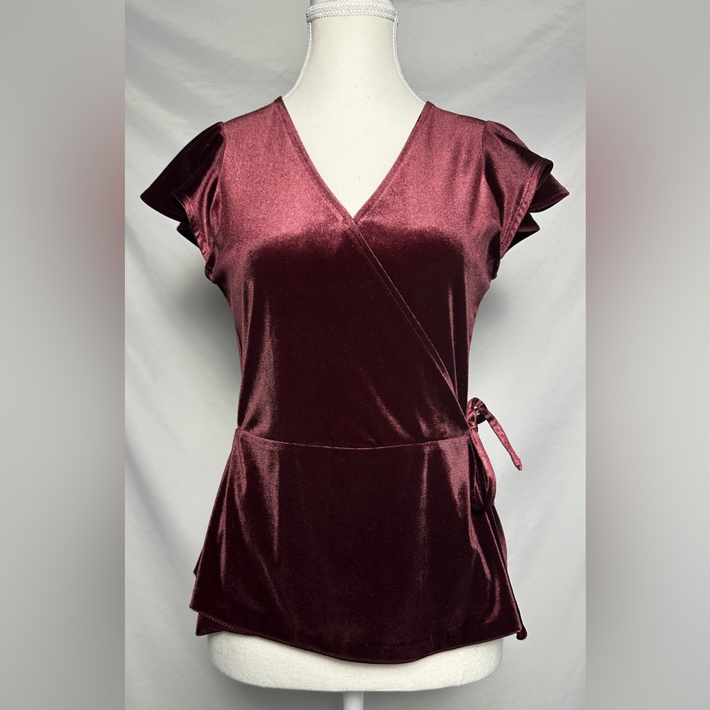 BANANA‎ REPUBLIC Red Holiday Velvet Wrap Ruffle Sleeve Short Sleeve Top Size XS